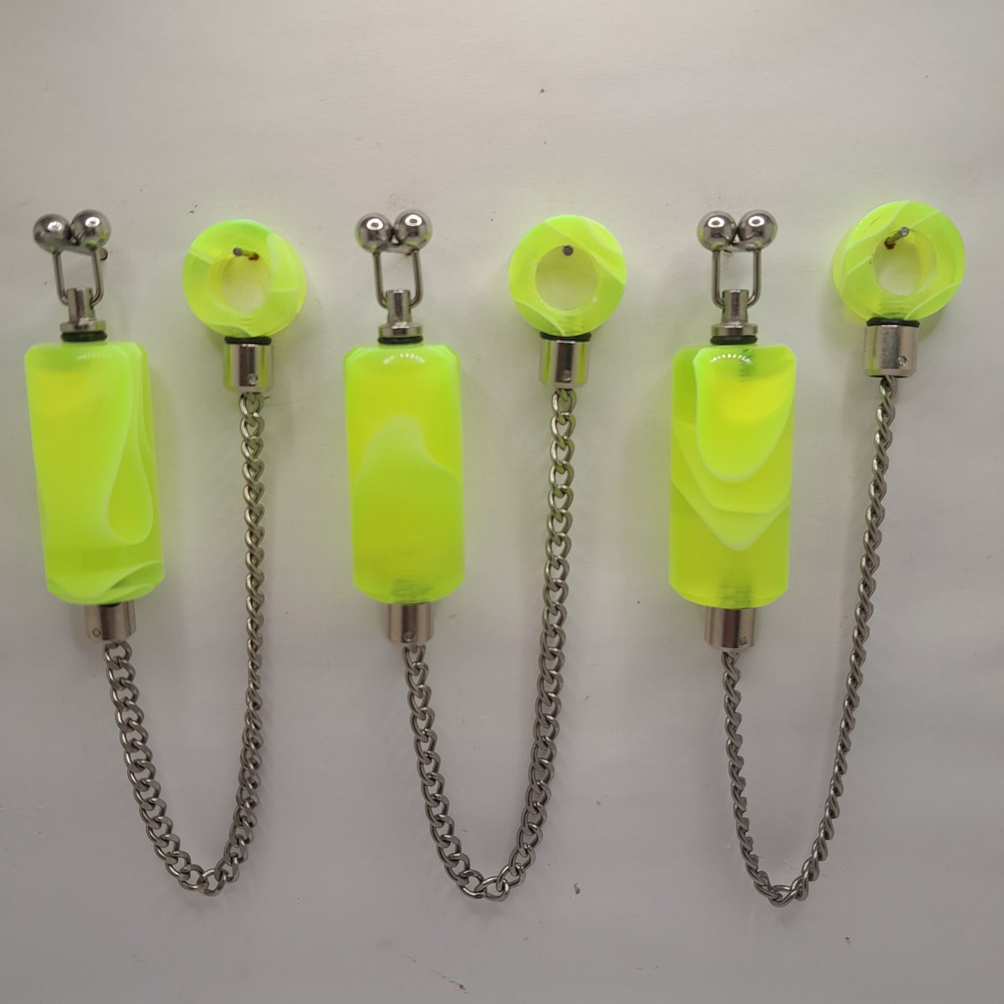 Set Of 3 Long Body Fluro Yellow Marbled Bobbins With Matching Hockey Sticks Ref A4/A5