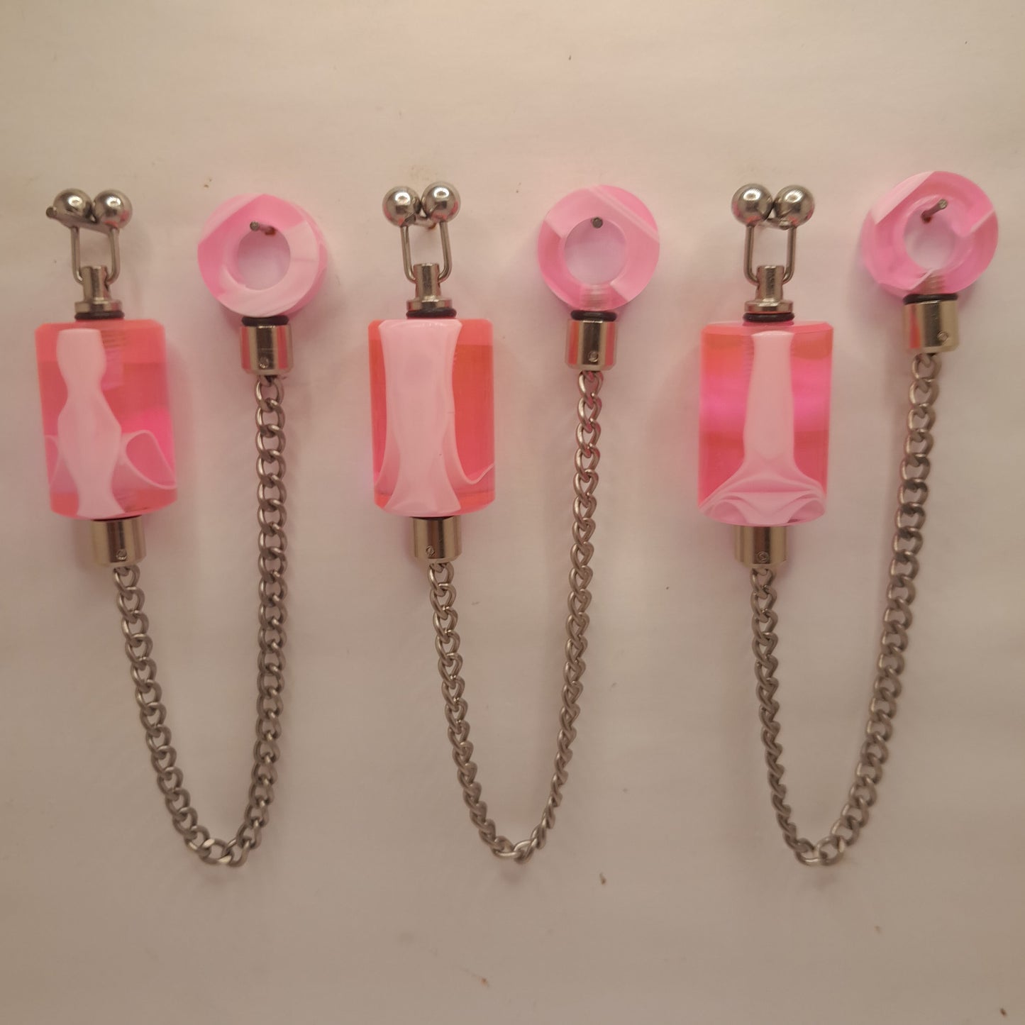 Set Of 3 Pink Fluro Marbled Bobbins With Matching Hockey Sticks Ref A17/18