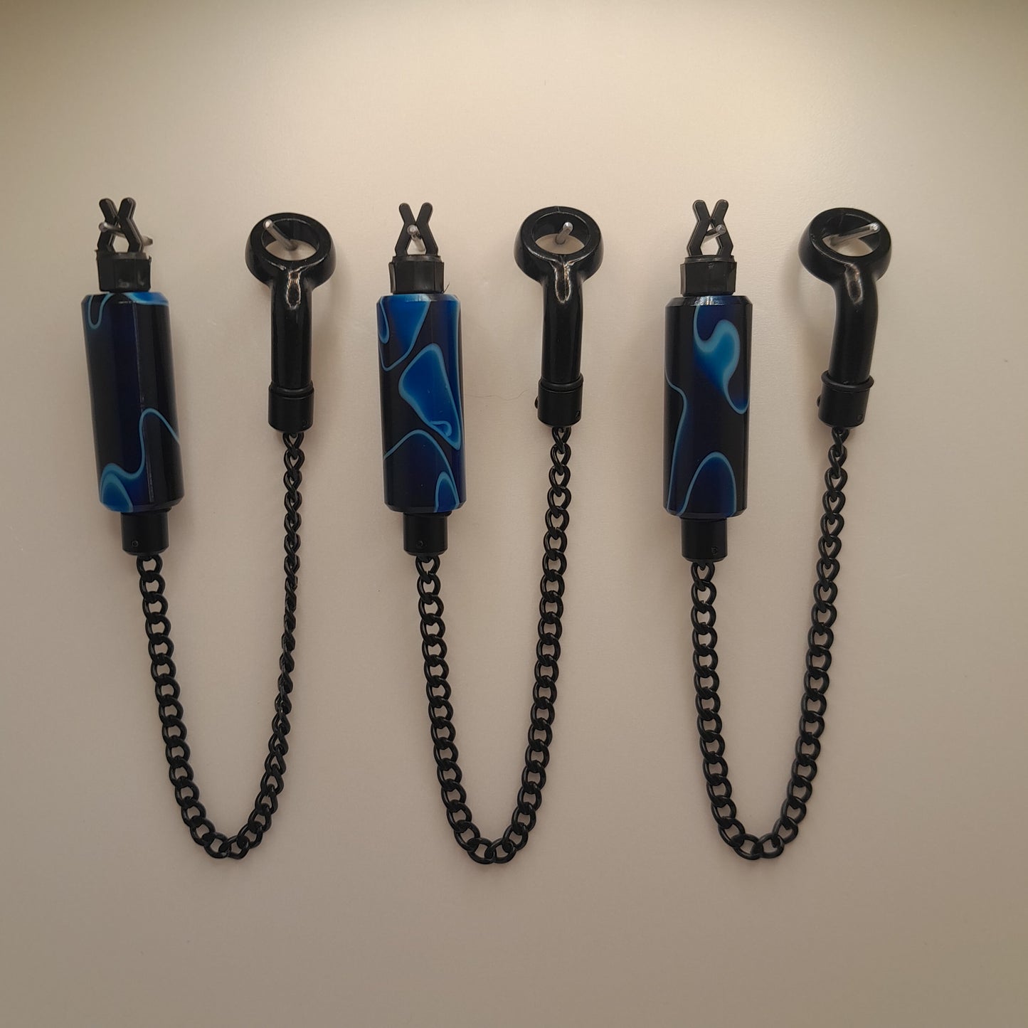 Set Of 3 Thin Body Dark Blue Marbled Bobbins With Black Or Stainless Chains Ref SL3